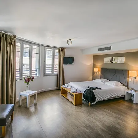 Zenitude Hotel-residences Lorda Aparthotel
